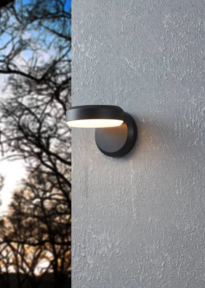 Eglo Fornaci væglampe i sort/hvid