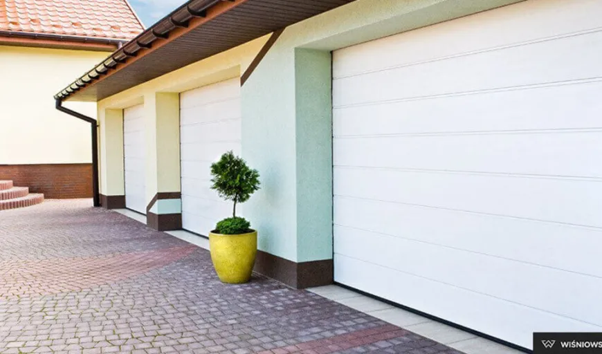 Garageport 240 x 200 cm med portautomatik High Rip W