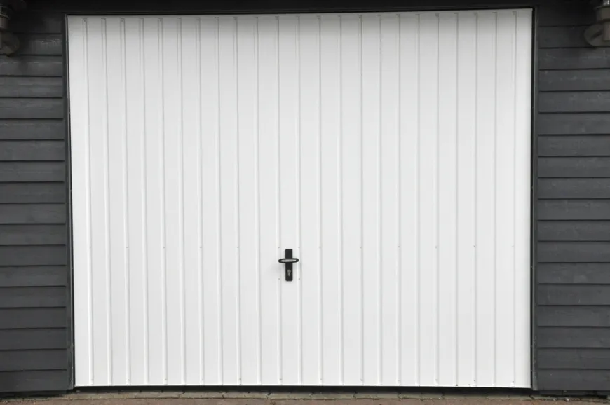 Jyde stålvippeport 248 x 199 cm hvid