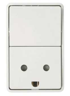 LK FUGA® stikkontakt m/jord, ramme og afbryder hvid